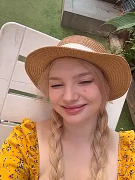 AmmyHot online show from March 19, 2026, 2:48 am