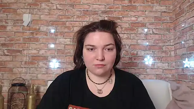 Amelia Kiss  online show from January 15, 2025, 12:41 am