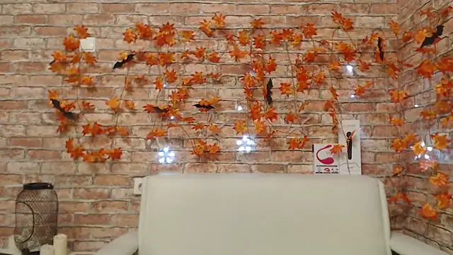 Amelia Kiss  online show from November 6, 2025, 12:44 am