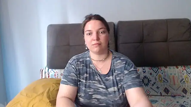 Amelia Kiss  online show from June 26, 2026, 12:48 am