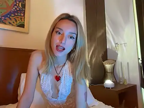 SirenaBelle online show from November 16, 2025, 11:54 pm