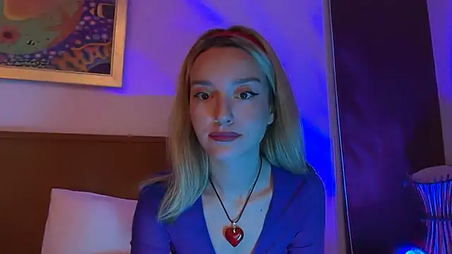 SirenaBelle online show from November 19, 2025, 10:21 pm