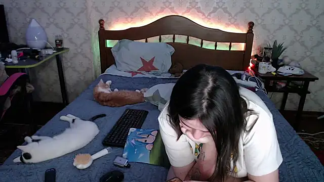 FelvivalKitty online show from January 5, 2025, 12:09 am