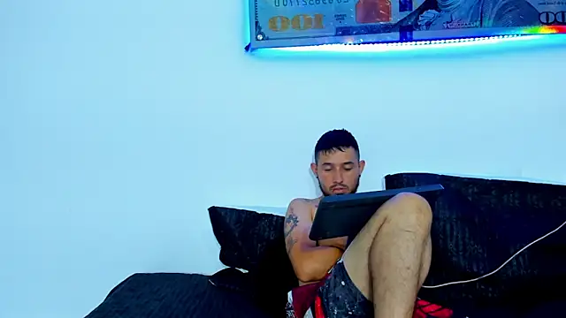 Bad Couple 1 online show from March 19, 2025, 10:33 am