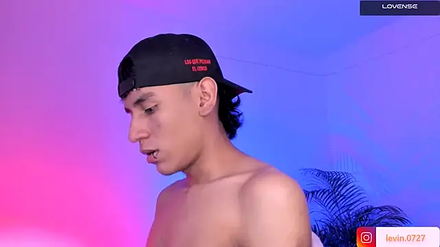 Levin Hikaru online show from November 27, 2025, 3:52 am