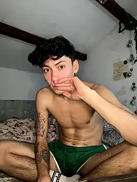 Amahd696 online show from September 18, 2025, 2:57 am