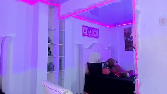 Camila Coxx online show from November 3, 2025, 6:58 am