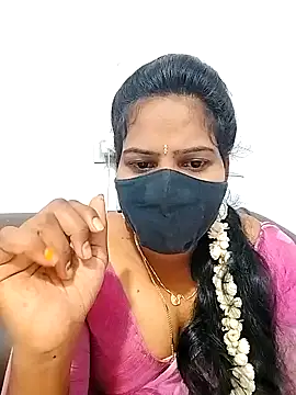 melina214 online show from March 4, 2026, 4:07 am