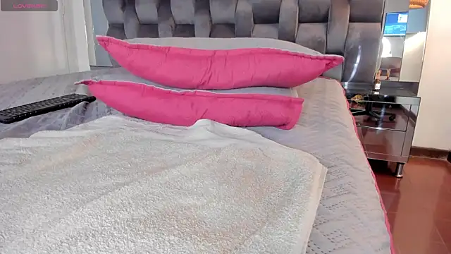 pamela-wells online show from January 7, 2025, 9:14 pm