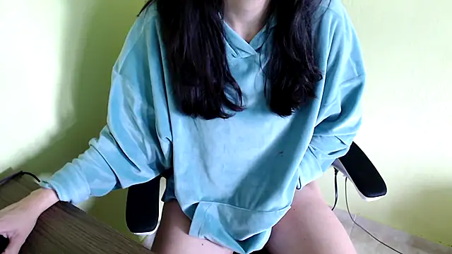 samantha s69 online show from December 16, 2025, 7:19 pm