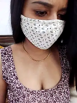 Snapshot of Gloie4u chatting on February 25, 2025, 12:03 pm Gloie4u online show from February 25, 2025, 12:03 pm