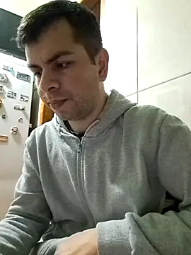 hornny1995 online show from February 3, 2025, 2:03 am