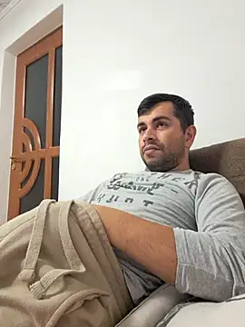 hornny1995 online show from October 10, 2025, 7:24 pm