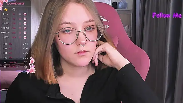 bunny bubble online show from December 5, 2024, 9:39 pm