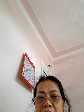 Hotestlove online show from September 12, 2025, 3:17 am