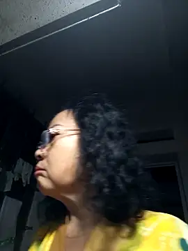 Hotestlove online show from November 2, 2025, 11:18 pm