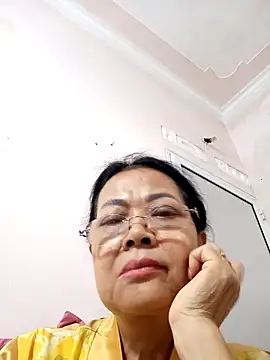 Hotestlove online show from December 2, 2025, 6:41 am