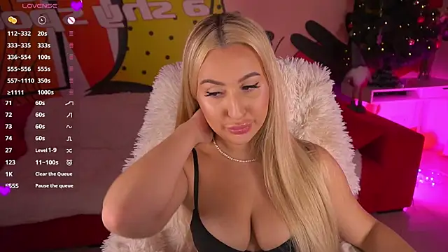 Snapshot of LiaBrazzerr chatting on December 19, 2025, 3:08 pm LiaBrazzerr online show from December 19, 2025, 3:08 pm
