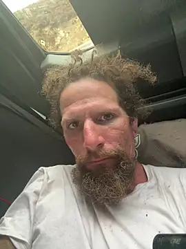 Crackkers online show from July 29, 2026, 1:53 pm