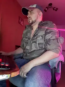 Foxyshaved online show from February 25, 2025, 5:08 am