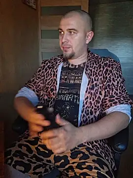 Foxyshaved online show from September 24, 2025, 5:22 am