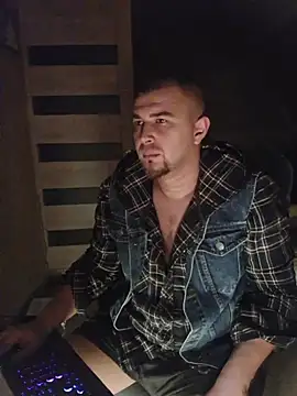 Foxyshaved online show from October 29, 2025, 2:47 am