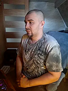 Foxyshaved online show from March 7, 2026, 5:48 am