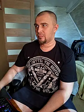 Foxyshaved online show from March 20, 2026, 10:09 am