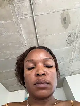 slimcateee online show from November 30, 2025, 1:15 pm