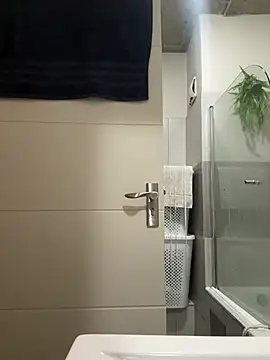 Snapshot of slimcateee chatting on March 1, 2026, 6:54 pm slimcateee online show from March 1, 2026, 6:54 pm