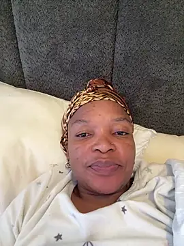 slimcateee online show from June 3, 2026, 9:01 am