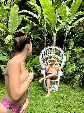 emma4xxx online show from January 4, 2025, 8:16 pm