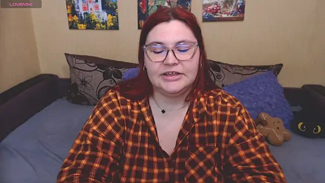 JuliaKeln online show from April 18, 2026, 7:07 pm