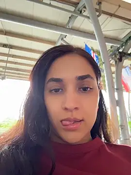 Snapshot of CuteeRose chatting on June 13, 2026, 5:55 pm CuteeRose online show from June 13, 2026, 5:55 pm