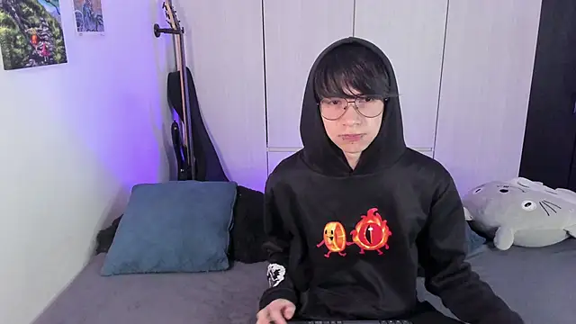 Aventure Twinks online show from December 19, 2024, 8:34 am