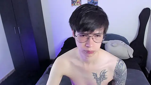 Aventure Twinks online show from October 14, 2025, 8:09 pm