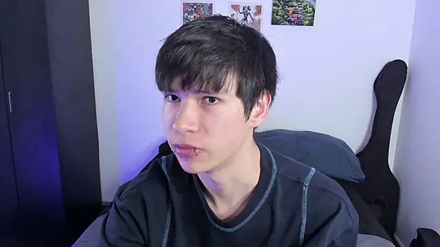 Aventure Twinks online show from October 15, 2025, 6:41 pm