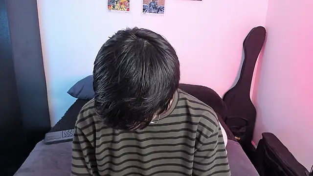 Aventure Twinks online show from December 5, 2025, 5:09 pm