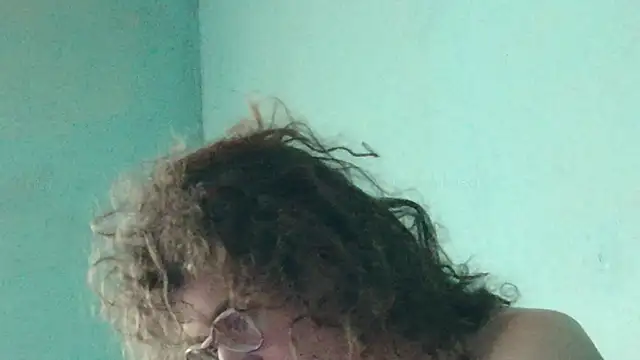 Snapshot of Prxscillia_Tx chatting on January 12, 2025, 8:57 am Prxscillia Tx online show from January 12, 2025, 8:57 am