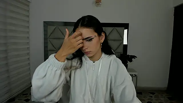 nina pons online show from February 28, 2025, 7:46 pm