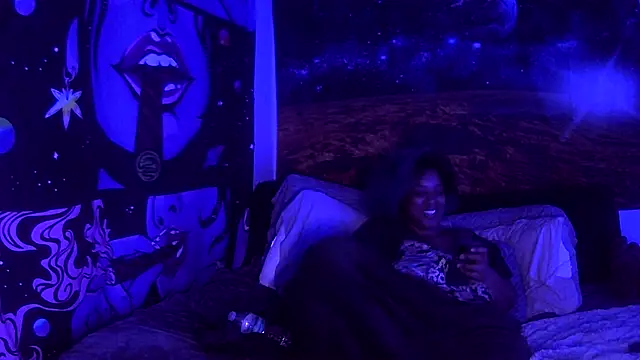 AutumnHart online show from January 11, 2025, 2:41 am