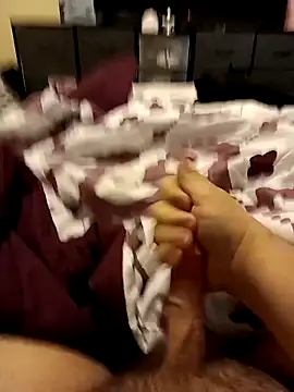 guy454518 online show from November 1, 2025, 1:35 pm