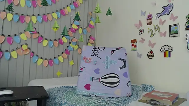 reaLISStic online show from December 9, 2024, 11:45 pm