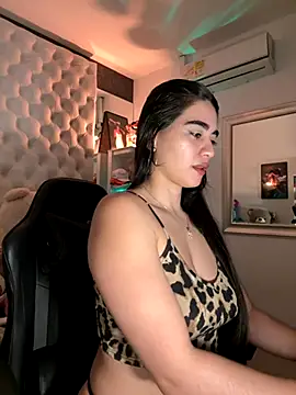 ZarahEvans online show from September 18, 2025, 7:27 pm