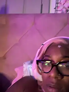 VixenCapri online show from February 17, 2025, 7:53 pm