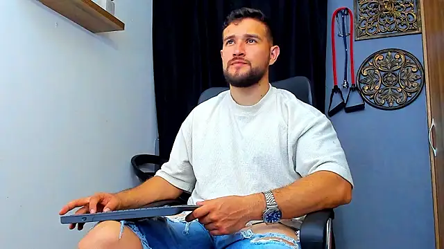 AndrewDiaz online show from February 10, 2026, 8:18 am