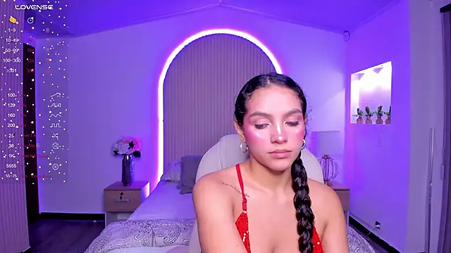 anahi curlie1 online show from January 15, 2025, 3:43 am