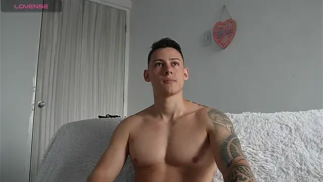 Muscle King Cum online show from March 26, 2026, 1:28 pm