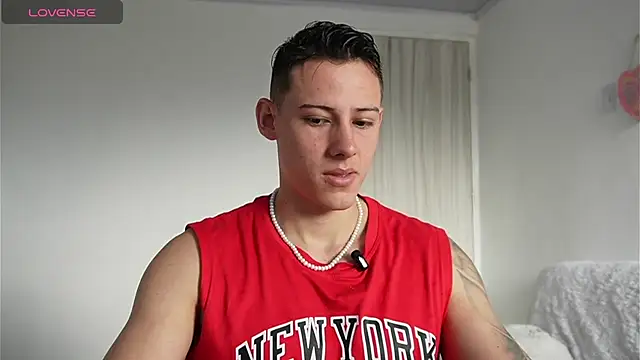 Muscle King Cum online show from April 7, 2026, 2:06 pm