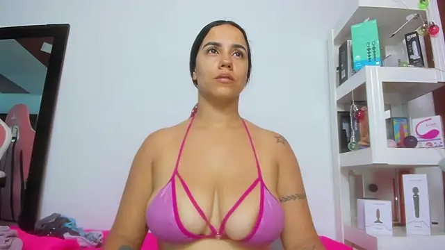 Snapshot of tatiana_big_ass_boobs chatting on March 16, 2025, 3:17 pm tatiana big ass boobs online show from March 16, 2025, 3:17 pm